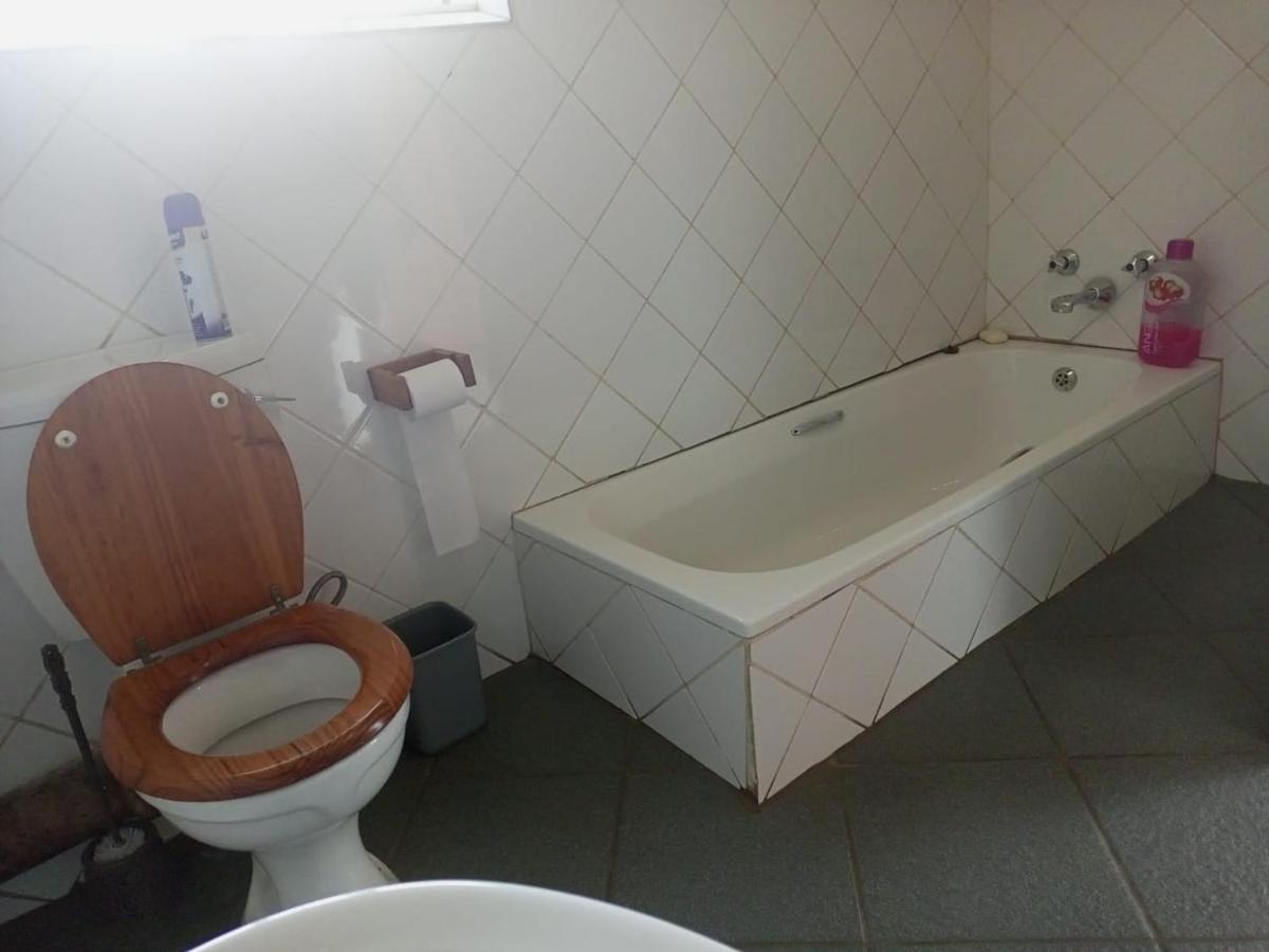 Deluxe Double Room with Bath,1389127517:JPEG